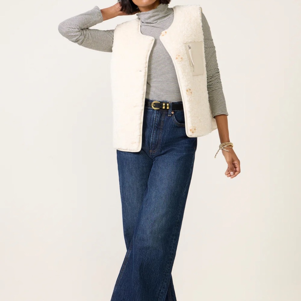 Evereve Wesley Shearling Vest
